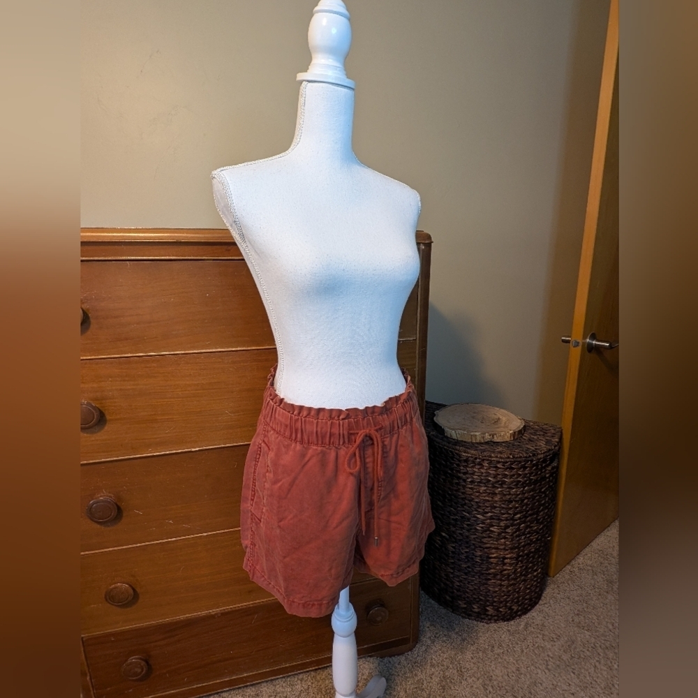 Loft Pull On Paperbag Style Casual Shorts - Picture 7 of 10